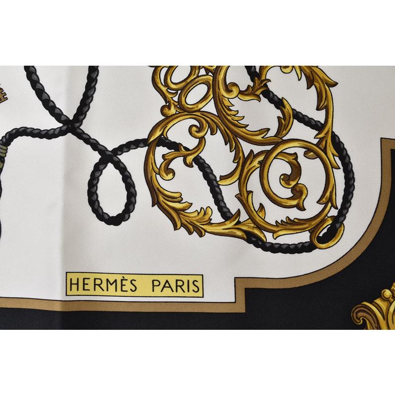 HERMES（エルメス） カレ90 スカーフ 鍵柄/LES CLES HERMES
