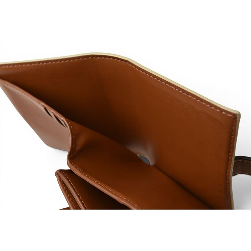 CELINE（セリーヌ） 財布/二つ折 ミニ財布 トリオンフ ストラップ