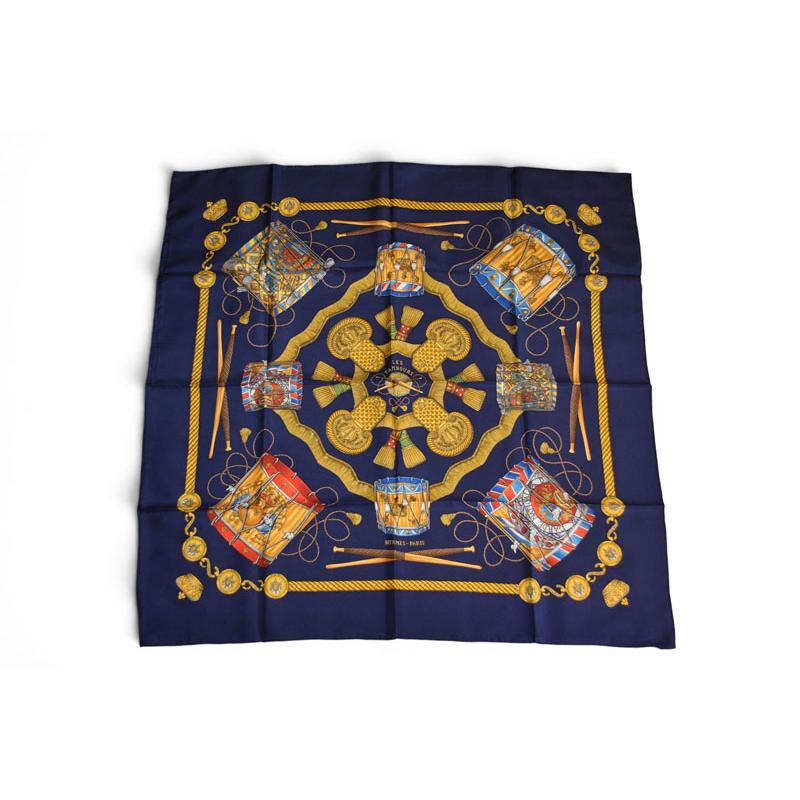 【超美品】エルメス カレ90 タンブールの太鼓 スカーフ ネイビー 大判 HERMES（エルメス） カレ90 スカーフ HERMES LES TAMBOURS タンブール
