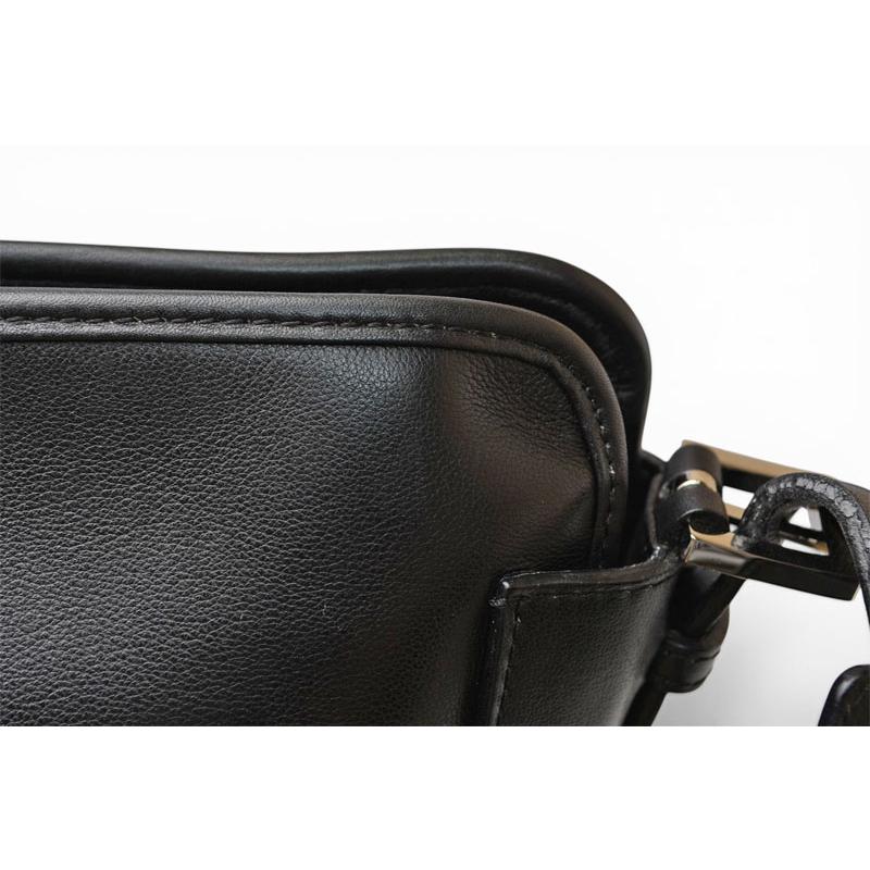 LOEWE（ロエベ） ショルダーバッグ ヴィンテージ アナグラム A4対応