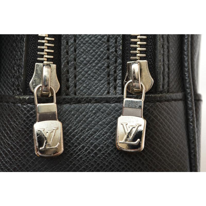 LOUIS VUITTON（ルイ・ヴィトン） セカンドバッグ/クラッチバッグ