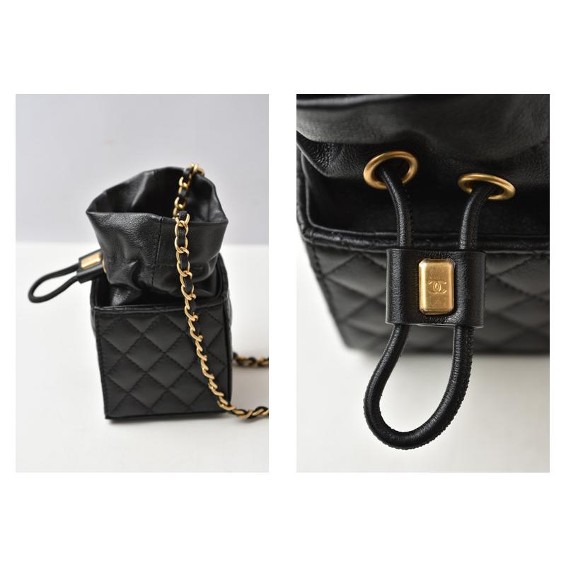 CHANEL（シャネル） チェーンショルダーバッグ ミニキューブ