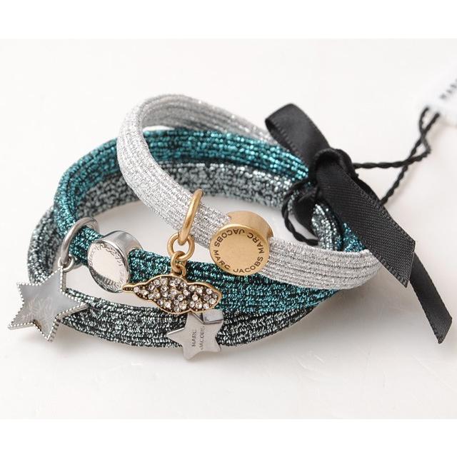 マークジェイコブス ヘアゴム 3連バングル Marc Jacobs クラスターポニー クラウド ブルーマルチ M Mj 16 05 Import Shop P I T 通販 Yahoo ショッピング