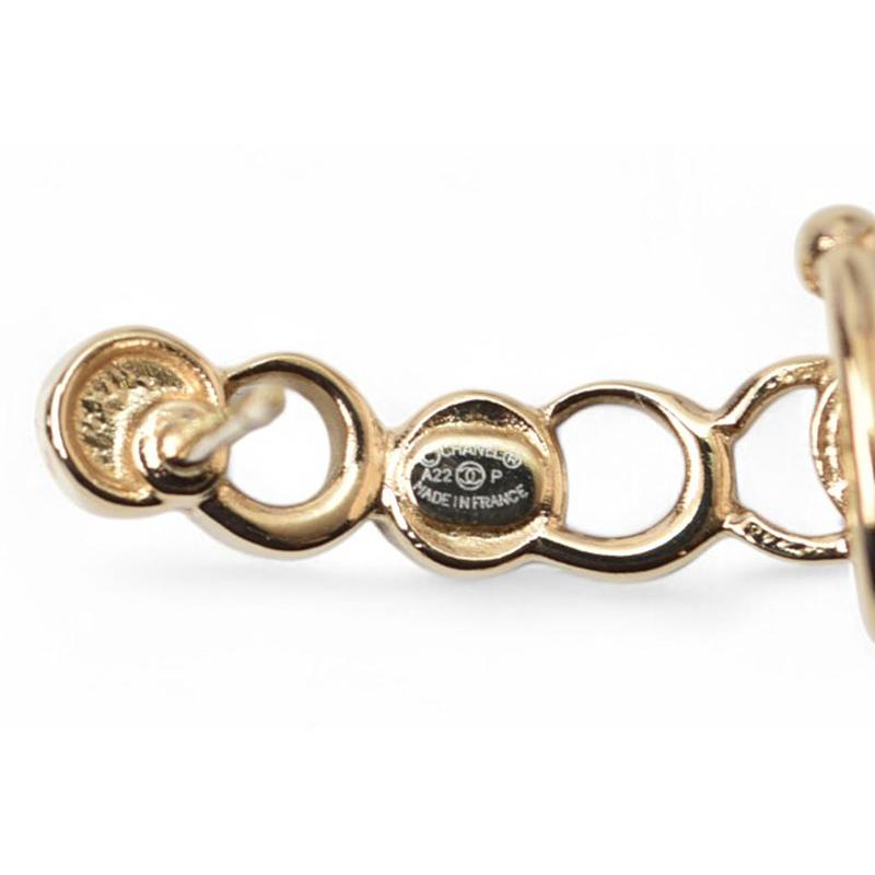 シャネル ピアス CHANEL アクセサリー COCO/ロゴ ラインストーン ゴールド A22爆買の画像