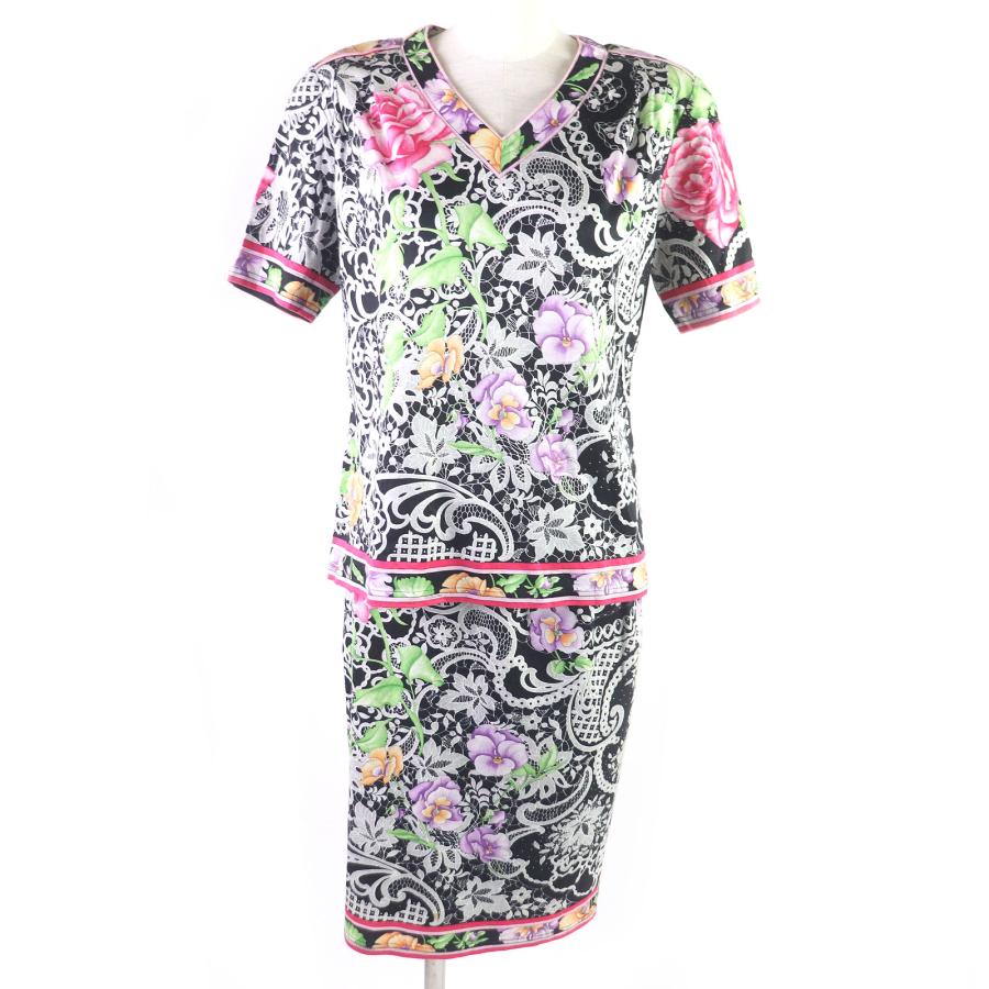 LEONARD 美品□LEONARD レオナール 花柄 コットン100％ Vネック