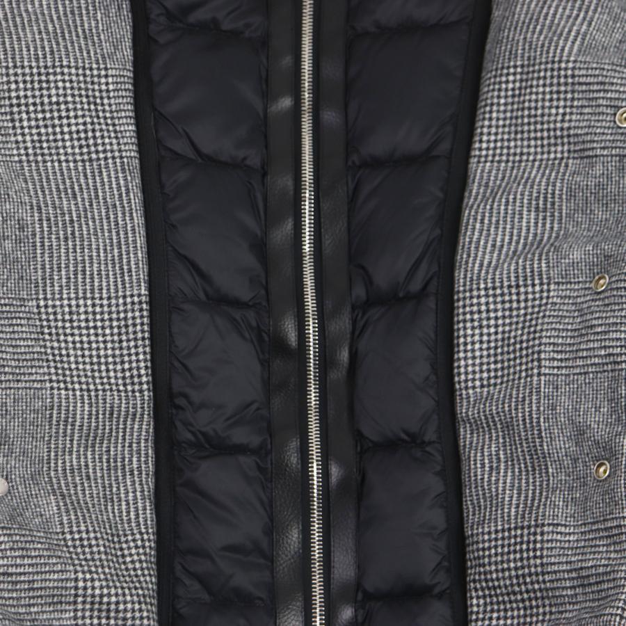 MONCLER 極美品○MONCLER モンクレール DANTHONIE レザー MONCLER 極美品○MONCLER モンクレール DANTHONIE レザー