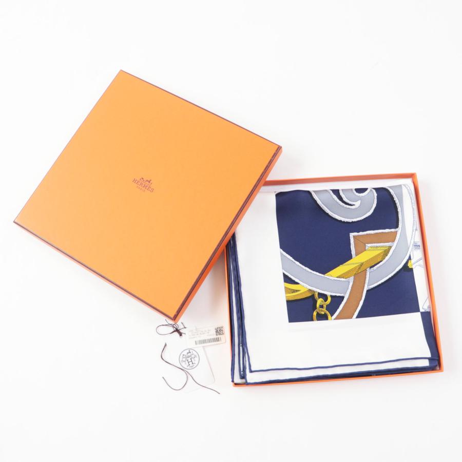 HERMES エルメス カレ 90 Plumes et Grelots 羽飾りと鈴 HERMES エルメス カレ 90 Plumes et Grelots 羽飾りと鈴