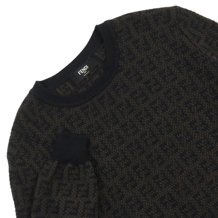 美品○フェンディ 2022年製 FZX034 AKFS GIROCOLLO FF DETAIL KNIT 