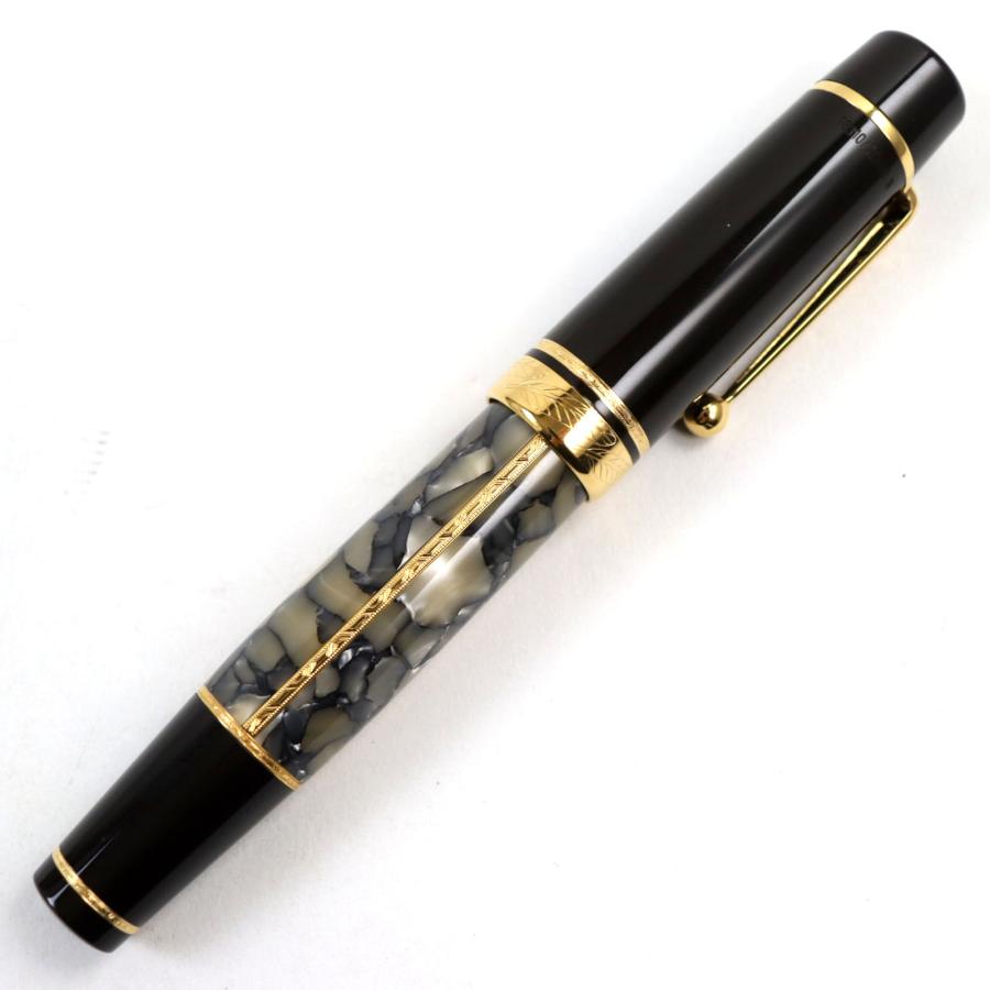 モンブラン マイスターシュテック　万年筆　ケース付き　希少品　入手困難品 MONTBLANC（モンブラン） 極美品○モンブラン マイスターシュテュック