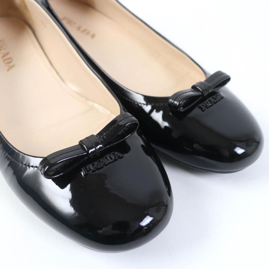 PRADA 美品☆PRADA プラダ ロゴエンボス・リボン付 エナメル PRADA 美品☆PRADA プラダ ロゴエンボス・リボン付 エナメル