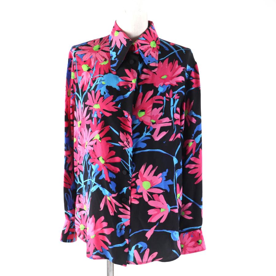 GUCCI 極美品☆GUCCI グッチ 643269 シルク100% GUCCIロゴ入り GUCCI 極美品☆GUCCI グッチ 643269 シルク100% GUCCIロゴ入り