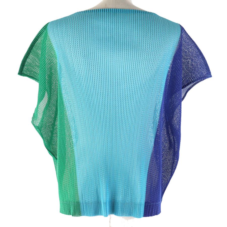 マカ61 超美品 プリーツプリーズ タンクトップ レッド サイズ3 PLEATS PLEASE ISSEY MIYAKE（タンクトップ）のフリマアイテム一覧