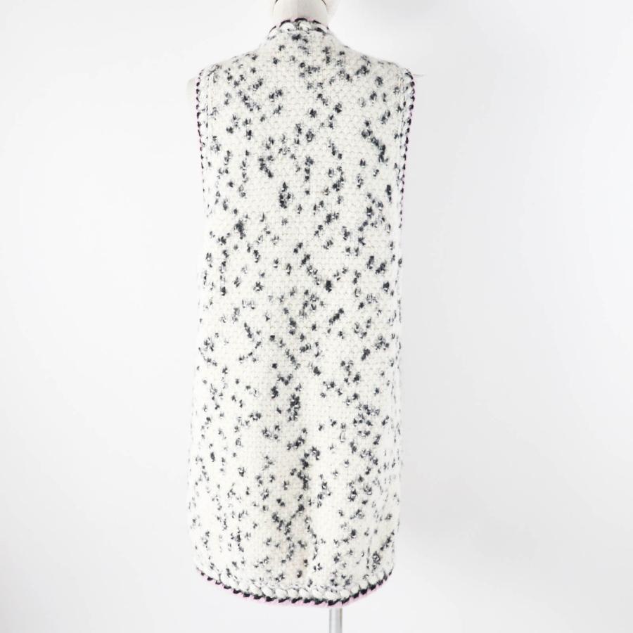 極美品◎CHANEL シャネル 2021年製 21A P71038 カシミヤ混 ランウェイ着 ロング丈 ニットベスト エクリュ ブラック ゴールド ピンク 36の画像
