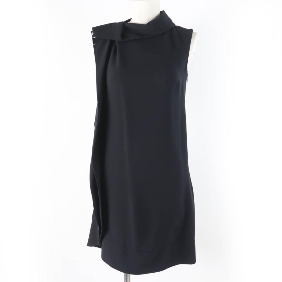 VALENTINO（ヴァレンティノ） 極美品☆VALENTINO シルク100％ デザイン