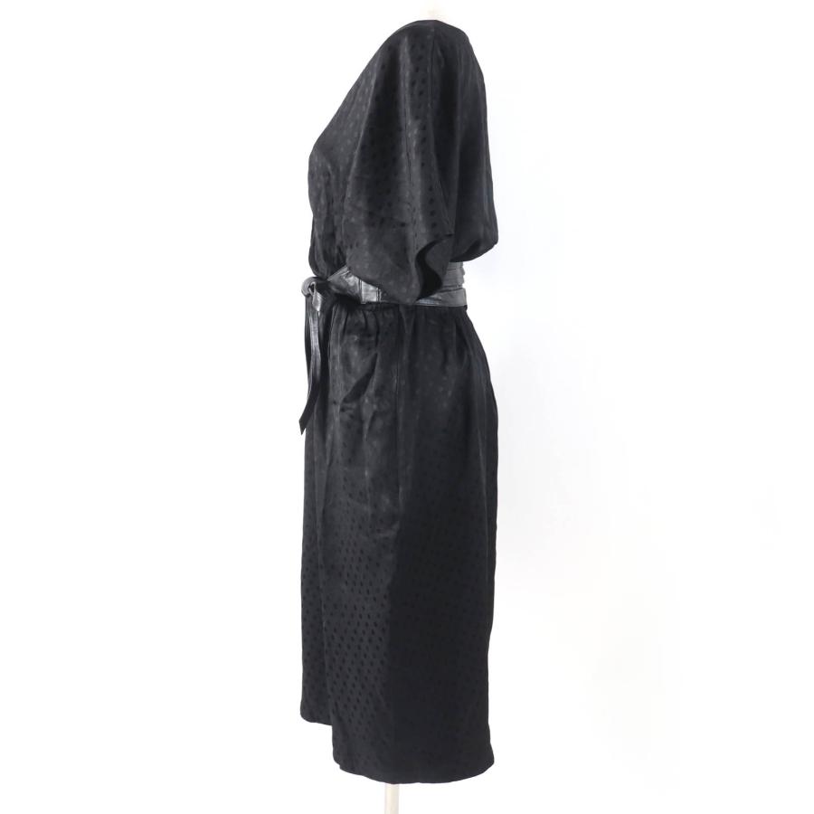 CELINE（セリーヌ） 美品☆CELINE 2R289598D シルク100％ ドット柄 