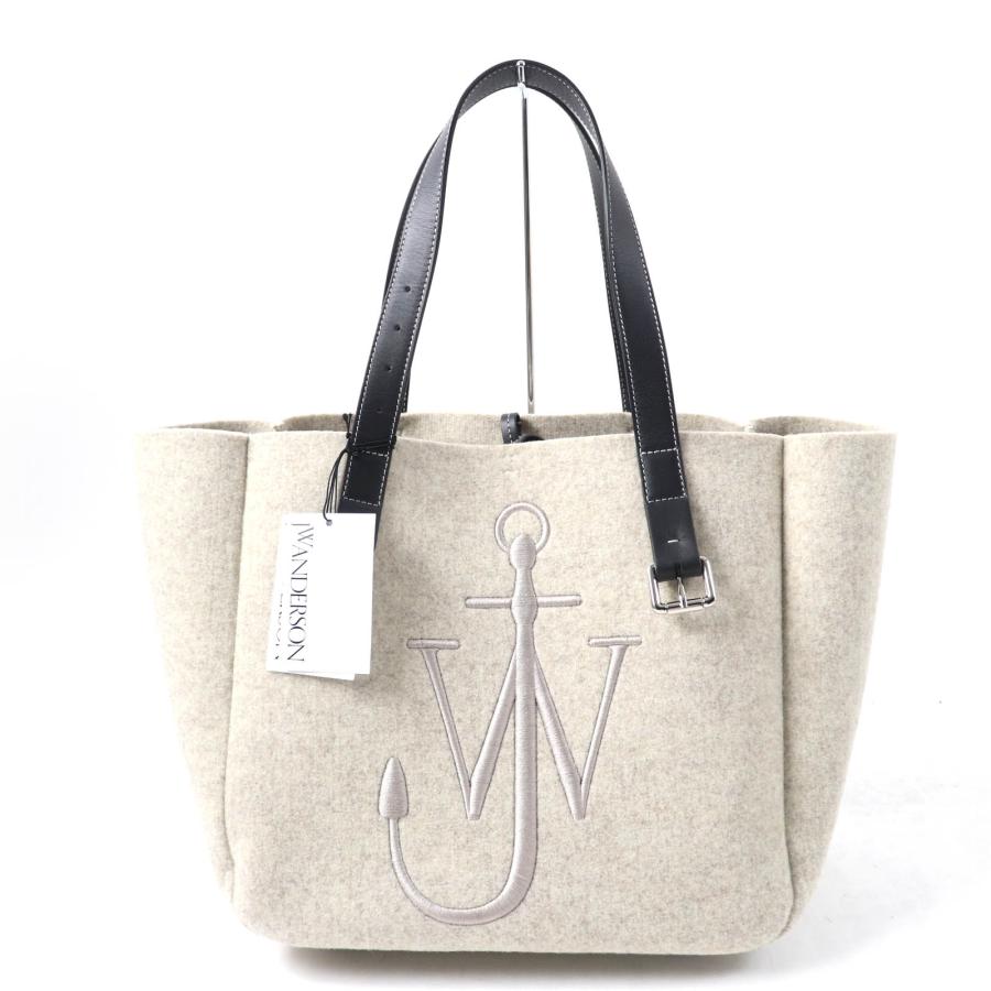 未使用品☆JW Anderson ジェイダブリュー・アンダーソン HB0243 Belt Tote ロゴ刺繍入り レザー使い フェルト トートバッグ オフホワイト 未使用品☆JW Anderson ジェイダブリュー・アンダーソン HB0243 Belt