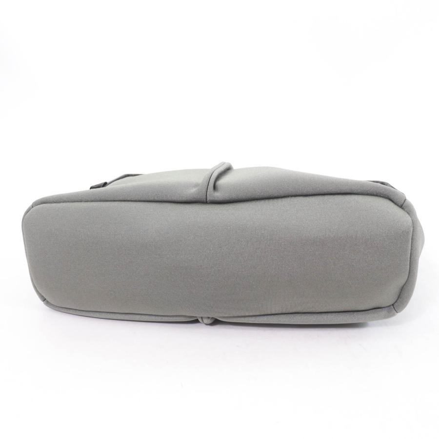 極美品☆kawa-kawa カワカワ wetワンショルダーバッグ ear PAPILLONNER