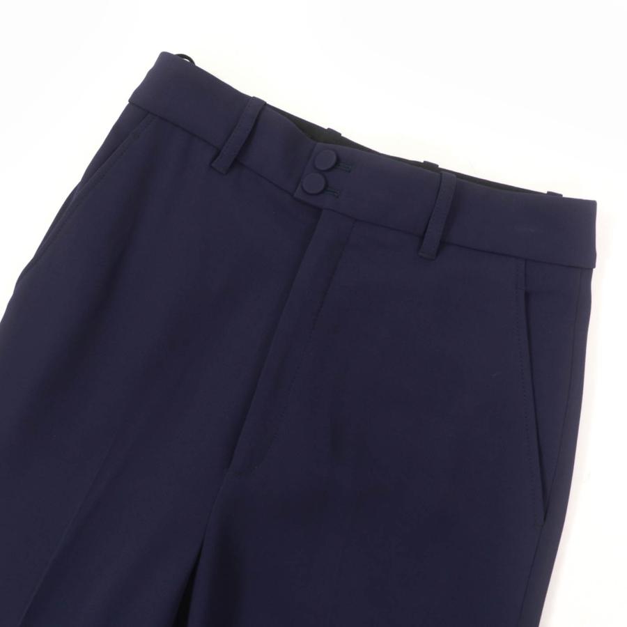 GUCCI（グッチ） 極美品☆GUCCI 624955 ロゴワッペン付 センタープレス