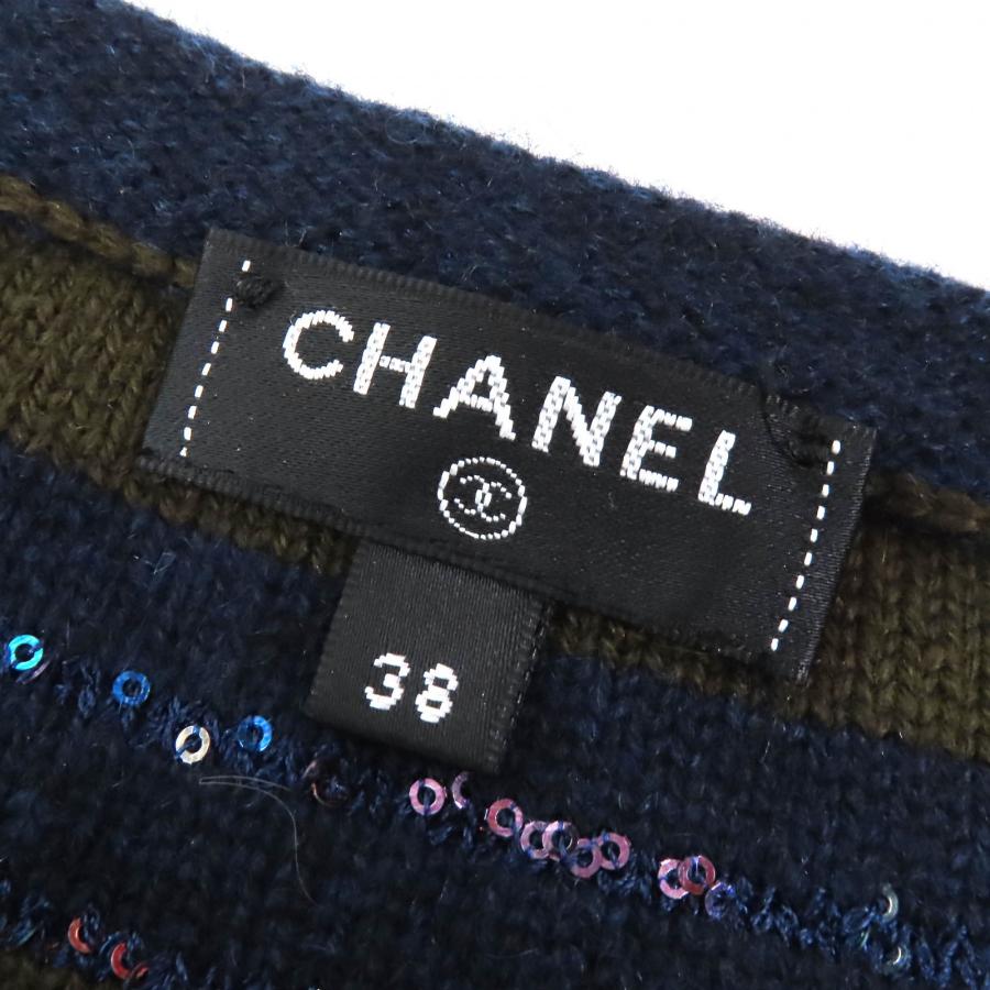 CHANEL（シャネル） 美品△CHANEL P62936 カシミヤ ココボタン