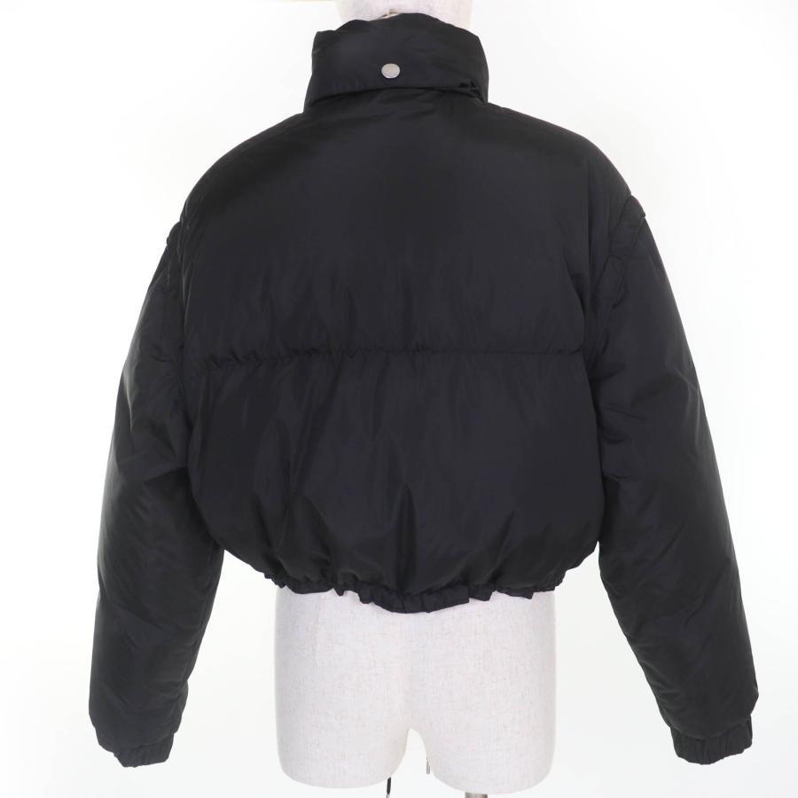 PRADA（プラダ） 極美品☆PRADA 23AW 29Y132 RE-NYLON トライアングル 
