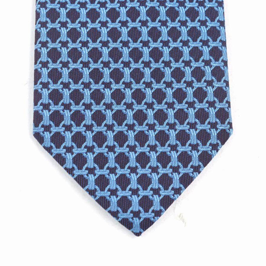 極美品○HERMES エルメス 659059T CRAVATE クラヴァット シルク100% 総柄 裏地Hロゴ ネクタイ ブルー ネイビー フランス製 メンズ HERMES（エルメス） 極美品○HERMES 659059T CRAVATE クラヴァット