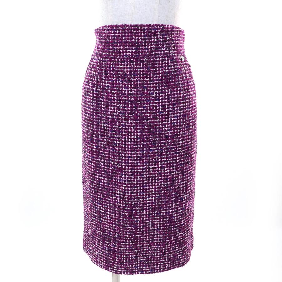美品△CHANEL シャネル 09P P35515 ココマークプレート コットンツイード タイトスカート パープル系 44 フランス製 レディース CHANEL（シャネル） 美品△CHANEL 09P P35515 ココマークプレート