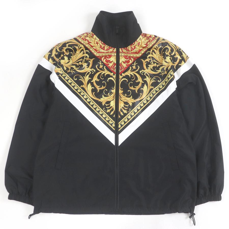 美品□VERSACE ヴェルサーチ A85246 バロック柄 ウィンドブレーカー ブルゾンジャケット ナイロンジャケット ブラック44 イタリア製 美品□VERSACE ヴェルサーチ A85246 バロック柄 ウィンドブレーカー