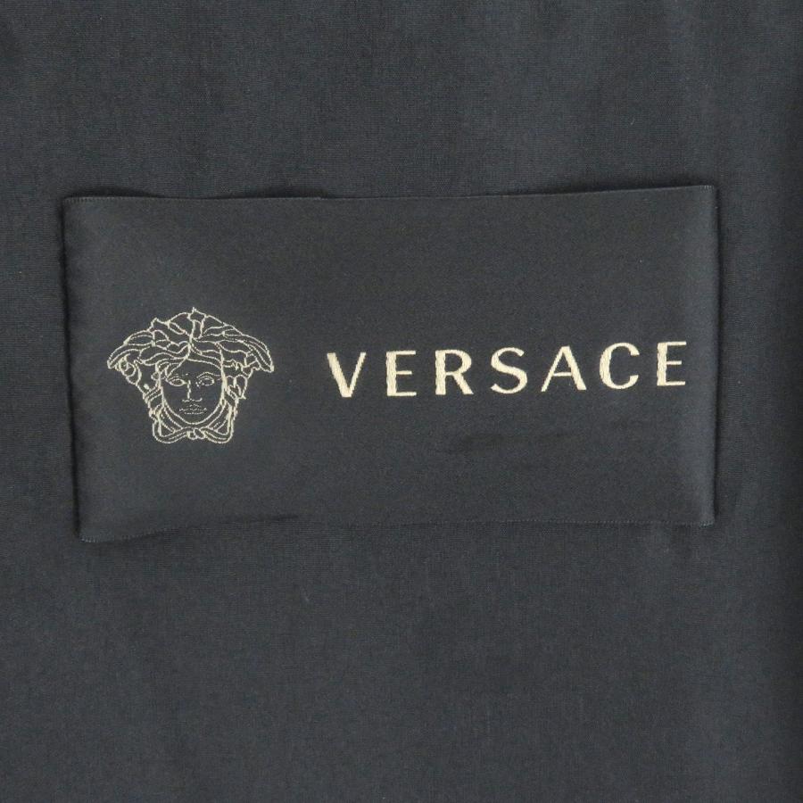 美品□VERSACE ヴェルサーチ A85246 バロック柄 ウィンドブレーカー
