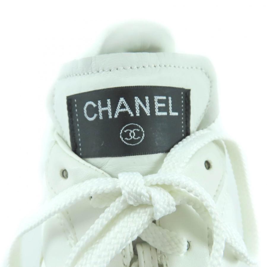 CHANEL（シャネル） 美品☆CHANEL G40178 ココマーク金具付 マトラッセ