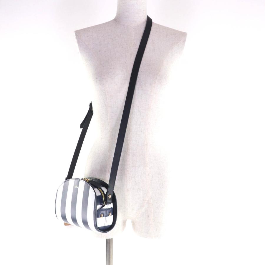 未使用品★A.P.C. アーペーセー PXBSZ-F61392 sac deml mini ストライププリント ハーフムーン レザー ショルダーバッグ ネイビー ホワイト 保存袋付き レディース A.P.C.（アーペーセー） 未使用品☆A.P.C. PXBSZ-F61392 sac deml mini