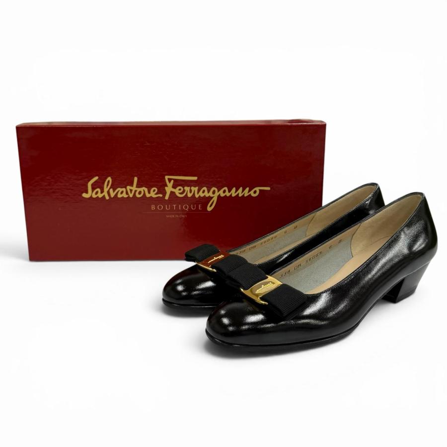 未使用品☆Salvatore Ferragamo サルヴァトーレフェラガモ ヴァラ ロゴ