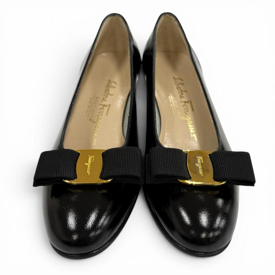 未使用品☆Salvatore Ferragamo サルヴァトーレフェラガモ ヴァラ ロゴ
