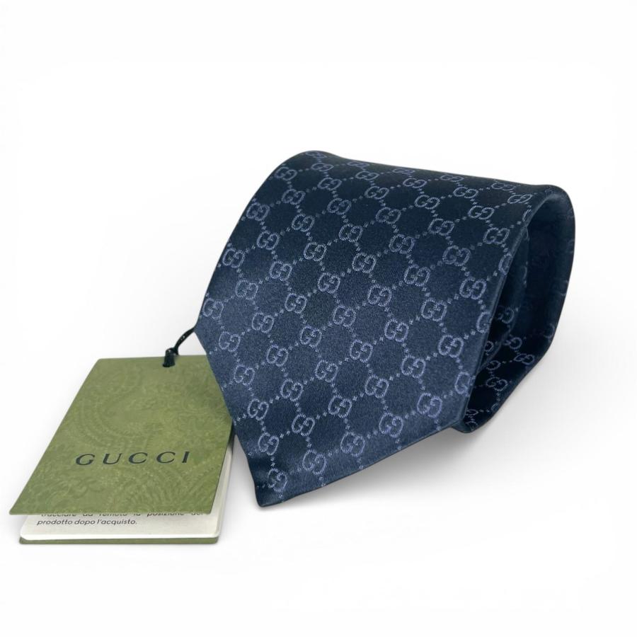 極美品✧GUCCI 100%シルクネクタイ グッチ GG グレー ネイビー黒 GUCCI（グッチ） 極美品△GUCCI 22AW 456520 TIE FEDRA GG柄 シルク100