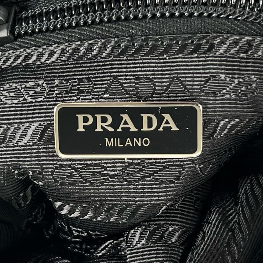 PRADA（プラダ） 極美品△PRADA Re-Nylon トライアングルロゴ コスメ