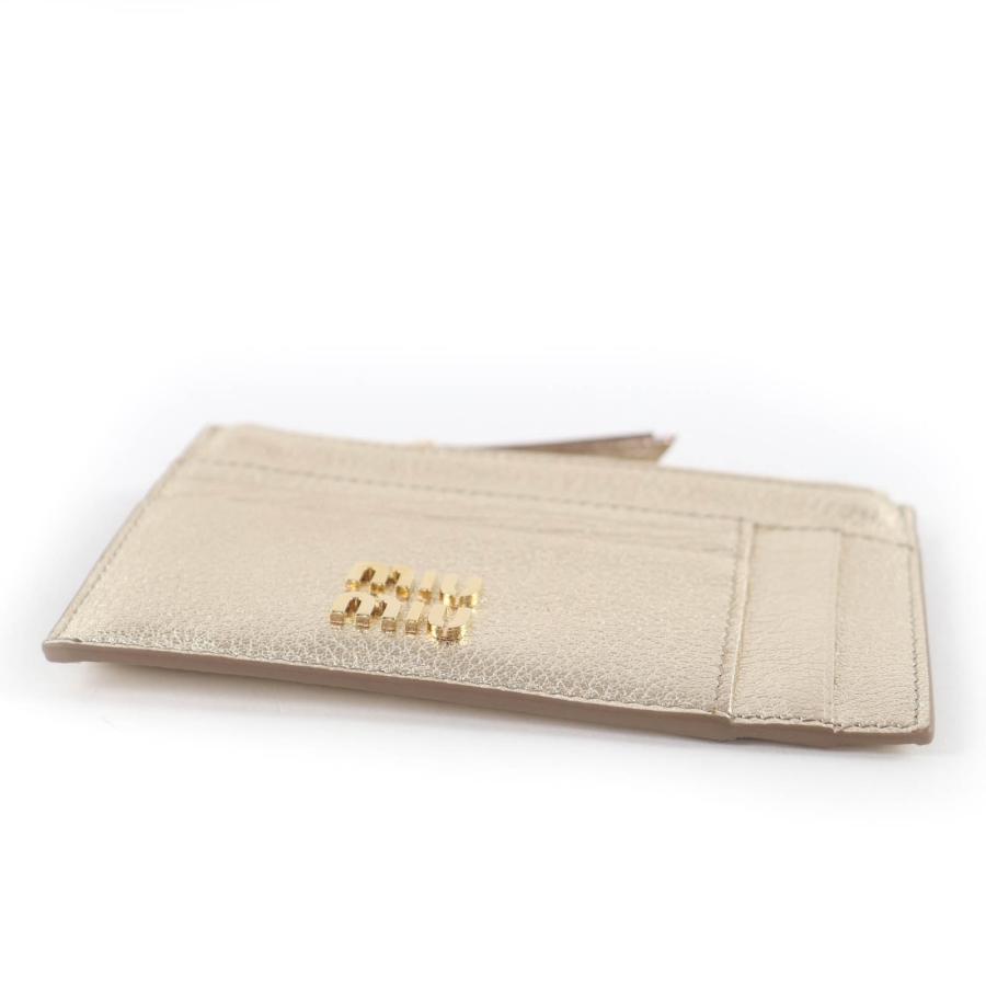 miu miu（ミュウミュウ） 極美品☆MIUMIU ロゴ金具 レザー 