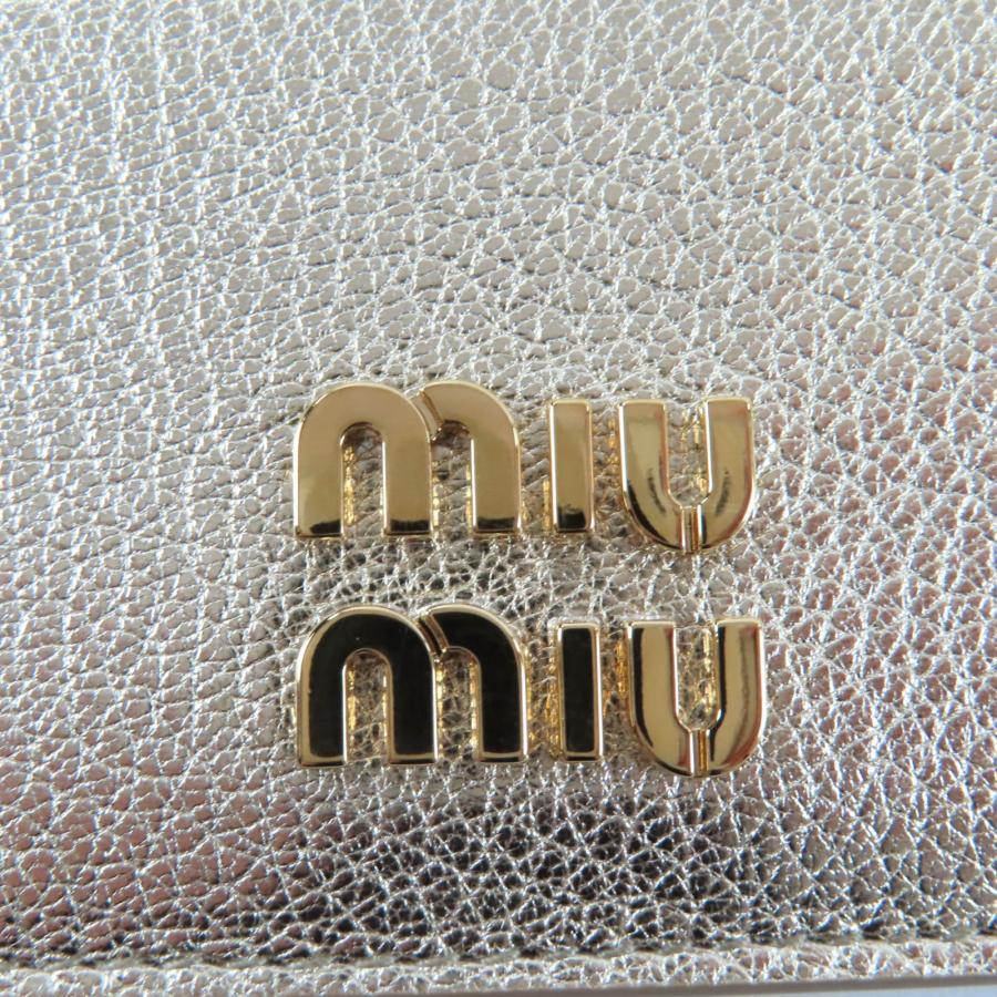 miu miu（ミュウミュウ） 極美品☆MIUMIU ロゴ金具 レザー 