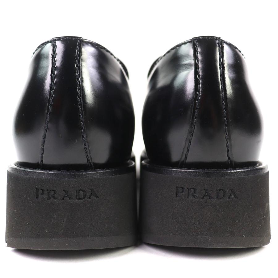 PRADA（プラダ） 美品△PRADA 2DG147 トライアングルロゴ 三角プレート