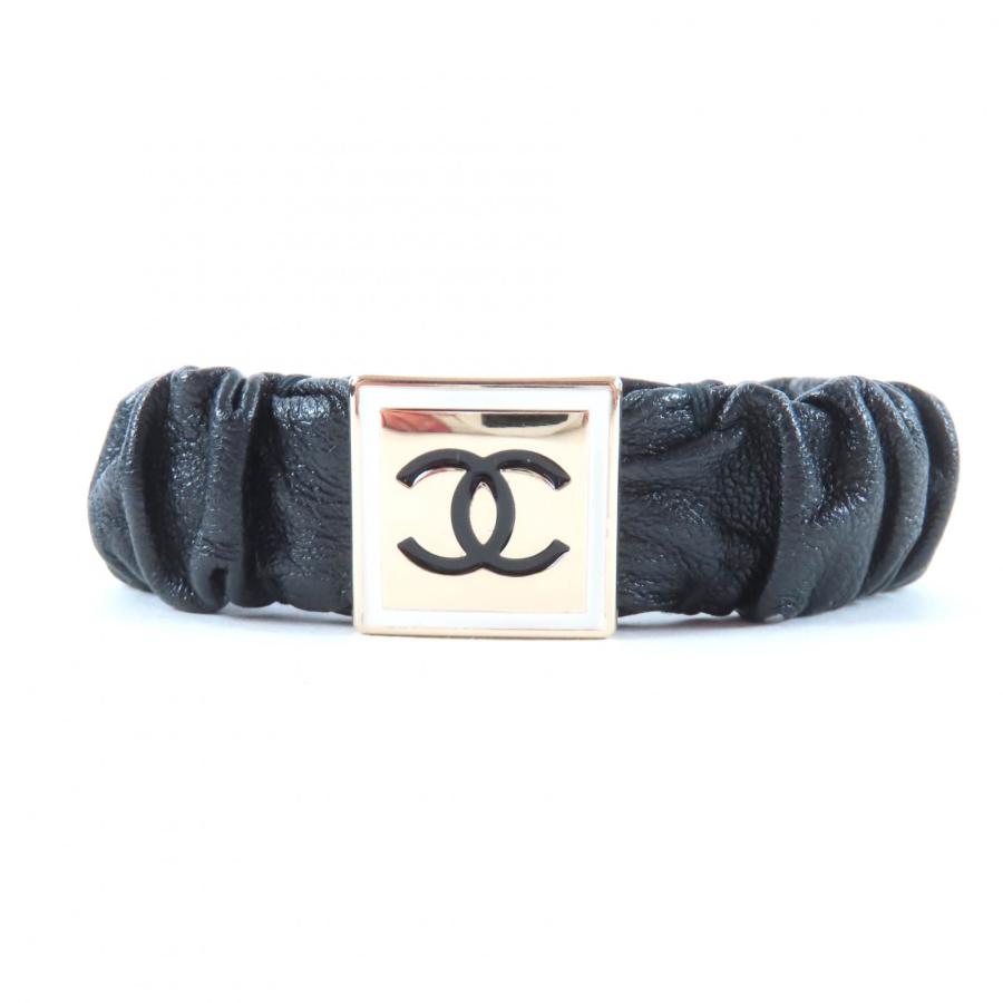 CHANEL（シャネル） 美品☆CHANEL B21B AB6832 ココマーク ラムスキン