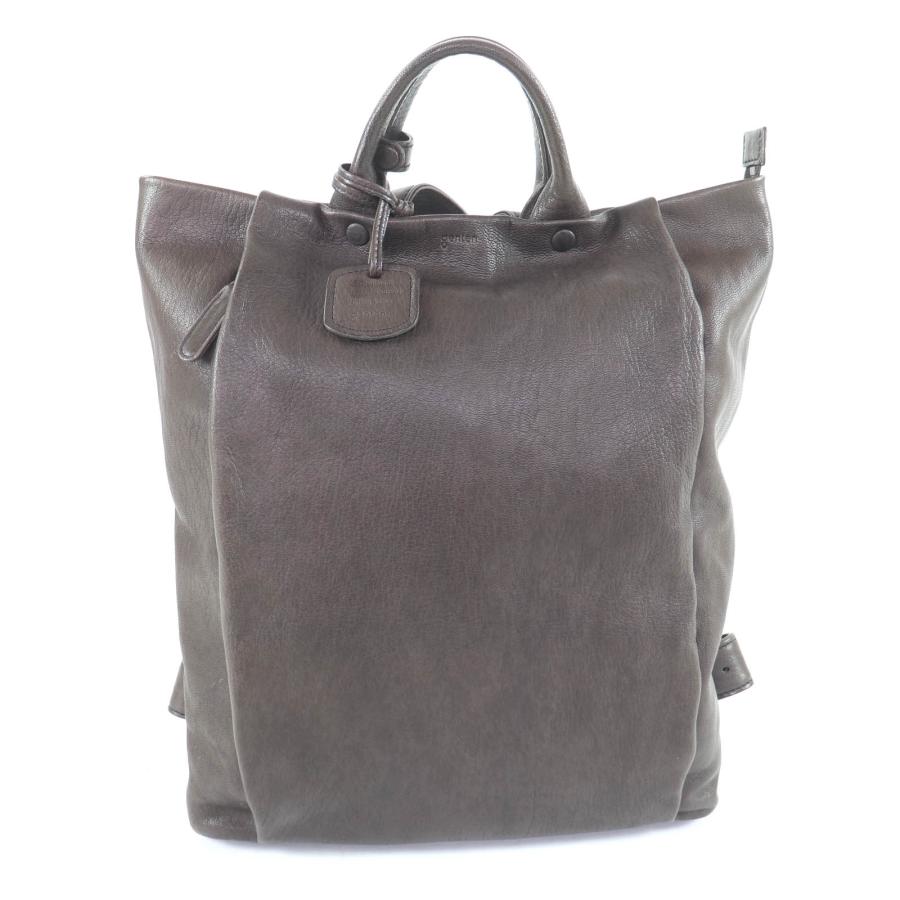 美品⭐️genten ゲンテン　ゴートベーシック レザーリュック チャーム　現行 genten（ゲンテン） 極美品☆genten ロゴ刻印 チャーム付 ゴートレザー