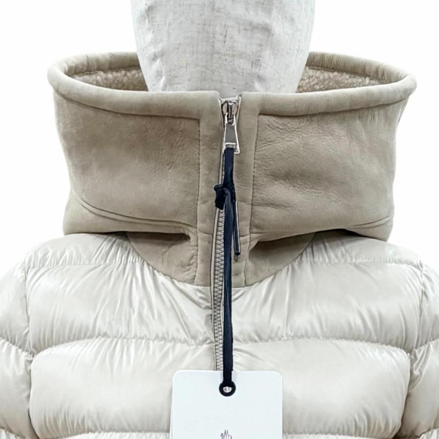 未使用品◇MONCLER モンクレール 22-23AW H20931A00102 GUICHARD ロゴワッペン付 ラムスキン切替 ダウンジャケット ベージュ 1 正規品の画像