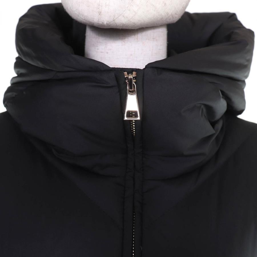 MONCLER（モンクレール） 極美品☆MONCLER 24-25AW BROSSE ロゴ