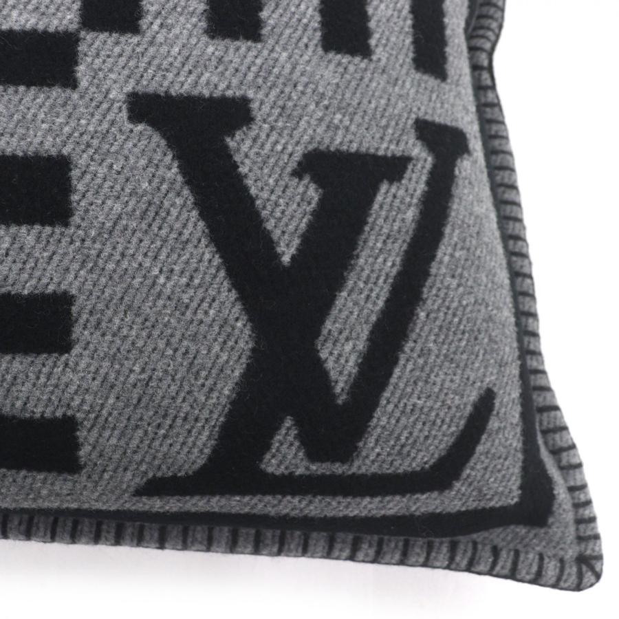 美品□LOUIS VUITTON ルイヴィトン 2023年製 M79525 クッション・LVサミット カシミヤ混 アントラシット イタリア製 正規品 定価111100円 定価111,100円 LOUIS VUITTON（ルイ・ヴィトン） 美品□LOUIS VUITTON 2023年製