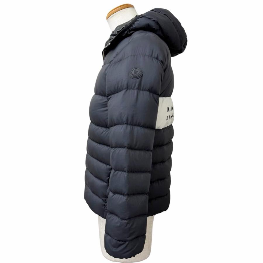 美品□MONCLER モンクレール 2022年製 PLUVIS GIUBBOTTO フーデッド ライトダウンジャケット ブラック 00 正規品 メンズ ハンガー付き MONCLER（モンクレール） 美品□MONCLER 2022年製 PLUVIS GIUBBOTTO