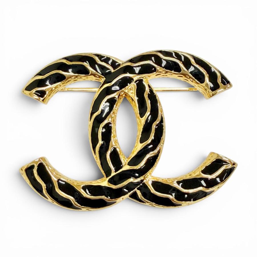 CHANEL（シャネル） 極美品△CHANEL B24P ココマーク CCロゴ ブローチ 
