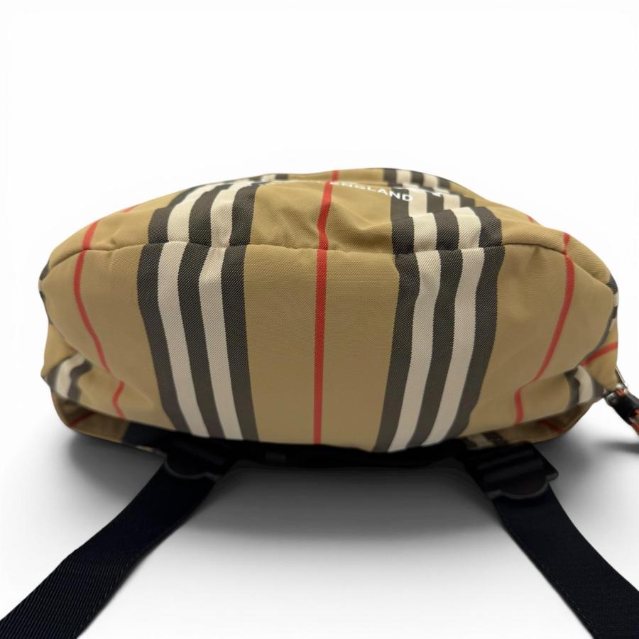 BURBERRY（バーバリー） 極美品☆BURBERRY 8013921 ノバチェック ロゴ