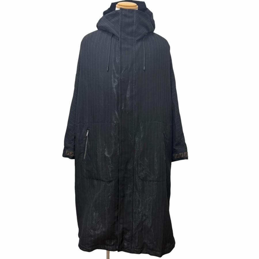 極美品□FENDI フェンディ FF0312 ストライプ柄 光沢 フーデッド 中綿入り パテッドコート ブラック 46 イタリア製 正規品 メンズ FENDI（フェンディ） 極美品□FENDI FF0312 ストライプ柄 光沢