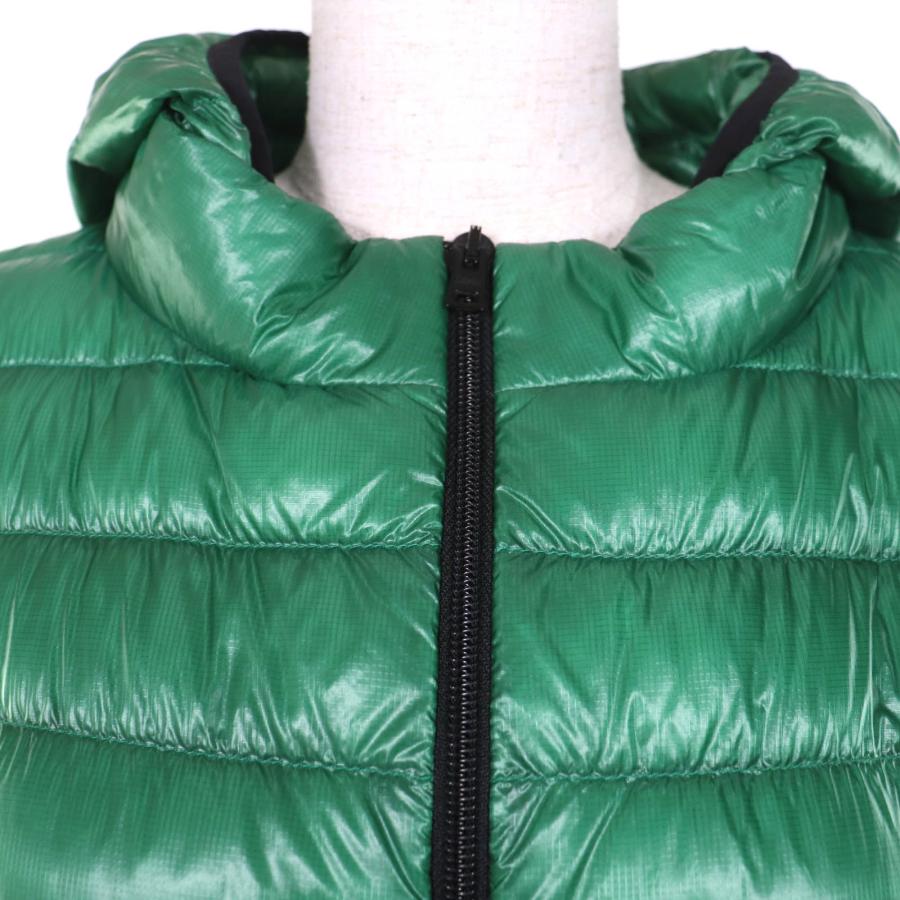HERNO（ヘルノ） 極美品☆Herno PI0636D フード付き ZIP UP ライト