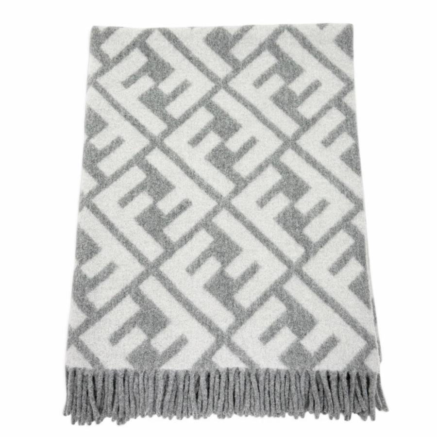 FENDI（フェンディ） 美品△FENDI 7AC234 アルパカ ウール混 FFロゴ総