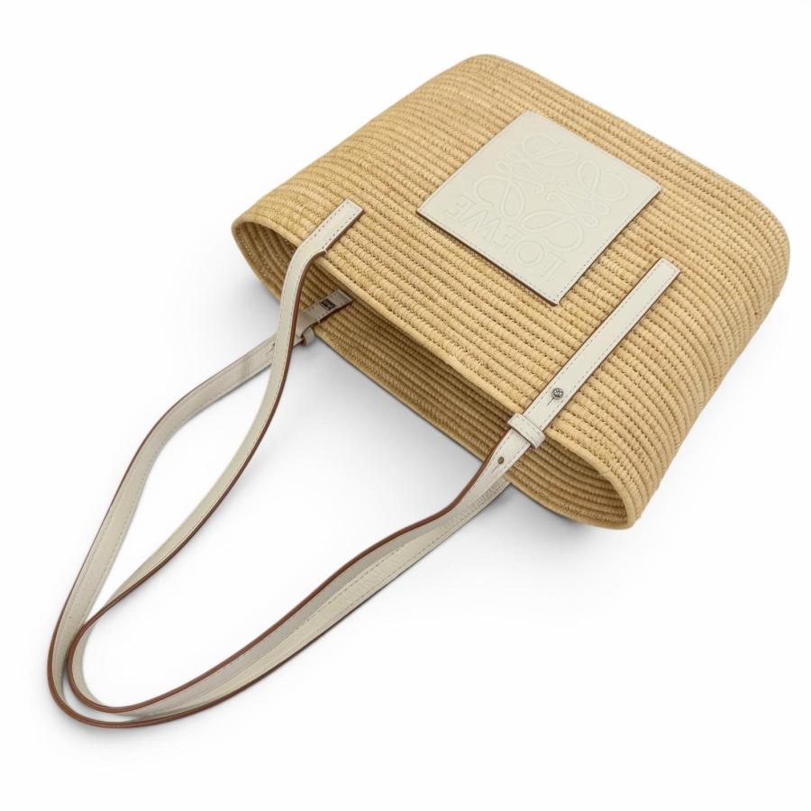 LOEWE（ロエベ） 美品☆LOEWE A223099X08 アナグラム スクエア