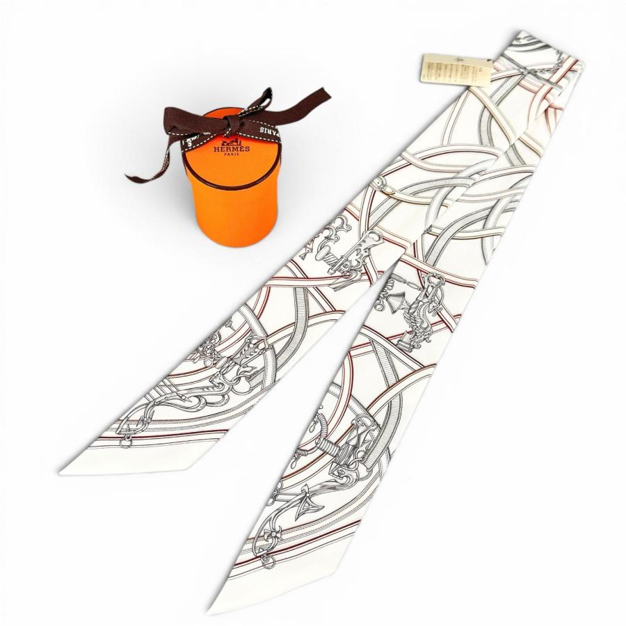HERMES（エルメス） 未使用品△HERMES ツイリー 伝説のハーネス シルク